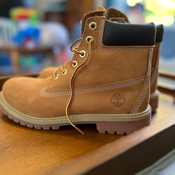 Men's 6" Padded Collar Medium Waterproof Boot SZ 7 - Picture 3 of 8